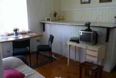  15 Railway Street Southport Qld 4215                     In the heart of Southport CBD, walking distance to all language schools one furnished room become available.  Rent includes power, water and internet.  There are 5 bedrooms in the house.  Kitchen, bathroom, toilet and lounge room shared. Huge deck on the back!  Just a few steps to the Broad-water park, pool, Australia Fair, TAFE, shops and all amenities.  Public transport only 100m.  Pictures are indication only as every room furnished differently. 
