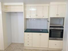  63/8-14 Munro Terrace, MOOROOBOOL QLD, 4870 Live the lifestyle in this gorgeous apartment close to the CBD. Inspect and move in tomorrow. Call 4057 4902 for your inspection. Three bedrooms, two marble bathrooms, the ensuite featuring your own private spa bath. Fully air conditioned, freshly painted, new carpet in the bedrooms and new appliances. Views from the balcony to mountains and gardens. Enjoy outdoor living with 3 pools, barbecue and tennis court. Feel safe and secure in this gated complex with security into your building. No surprise visitors here! You’ll be the envy of your friends. 
