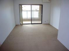  JAMISONTOWN NSW, 2750 Beautiful executive style 2 bedroom apartment, built in to all, 2 toilets, polyurethane kitchen with stainless steel appliances, stone bench tops, gas cooking and heating, a/c, dryer, full security parking, big living areas, big balcony, very close to Transport, school, shopping, club, Oval, banks and all other amenities. Price: $385,000 