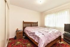 37 Dundee Drive , WODONGA, VIC 3690 Very neat low maintenance home, surrounded with a botanical garden. *2 Bedrooms with Built in Robes *Very spacious lounge *Sunny Kitchen *Lock up garage plus carport *Situated close to transport and shops, this one will surprise! 