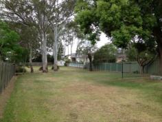  80 Marmong St Marmong Point NSW 2284 Older style two bedroom cottage on large 
block featuring: Eat-in kitchen, Off-street parking & only a short 
walk to lake & transport. Read more at http://toronto.ljhooker.com.au/1RMF7Q#xKWcBZXC0yEA8uR1.99 