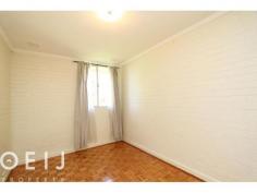 51/1 Bardon Place Maylands WA 6051 TOP FLOOR Excellent value top floor unit with city and river views located near the river bank and overlooking Bardon Park. Timber flooring throughout with separate bedroom, en-suite, kitchen and living room. Bonus features within the complex include swimming pool, tennis court and visitor car parking. Across the road Bardon Park provides many family friendly facilities and being only a short drive to the City this is a fantastic location and an opportunity not to be missed. General Features Property Type: Apartment Bedrooms: 1 Bathrooms: 1 Other Features Balcony, Kitchen, Lounge, Outdoor Entertaining, Water Closets $325,000 