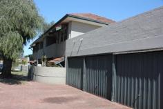  11/1196 Albany Hwy, BENTLEY WA 6102 $345,000 This well maintained upstairs two bed apartment is sure to impress, boasting front and rear balconies, generous size bedrooms and high ceilings. The complex is extremely well presented with well maintained lawns, gardens and parking facilities. Currently tenanted in a fixed term lease for $350 per week until the 13th of December 2014 this property is ideal for an investor or first home buyer. 