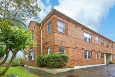  2/79A Carter Street Cammeray NSW 2062 Well presented 2 bedroom apartment with, eat-in kitchen, combined 
lounge and dining. Shared laundry with space for own machine. Located 
on ground floor of a small block in quiet location. Bus at door and 
walk to local shops. Good access to city. 
Main bedroom with Built-in robe, Eat-in kitchen, Shared laundry, Ground 
floor, Small block, Quiet location, Bus at door, Walk shops, Good access
 to city 
Available 6/12/14 