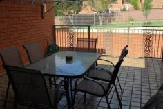  9/7 Sophia Street Albion Park NSW 2527 FOR SALE: $300,000  Property Description Regal Heights Shopping Complex - Unit 9/7 -spacious 192 sqm three bedroom unit with built-in wardrobes -private balcony with escarpment views -single lock up garage -close to all amenities Property Features Land Area 	 192.0 sqm 