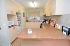  4-101 Crossen Street, ECHUCA Vic 3564 - 2 Bedroom Unit with Built In Robes - Good Sized Kitchen with Electric Cooking & Ample Storage - Open Plan Living Room with Split System - Double Length Remote Garage - Secure & Private Yard - Currently Tenanted For $210 Per Week 
