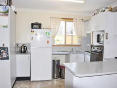  4/68 Woodburn Street Evans Head NSW 2473 $272,500 Great Home Starter Here is a unit that would make the perfect starter and get you into the home owner market Handy to Evans Heads services and not too far from our fantastic patrolled beach Open plan Lounge/dining/kitchen with single internal entry garage on the ground floor upstairs there are 2 generous size bedrooms and a 2nd living area. Both bedrooms have glass sliding doors to the recently updated veranda Evans River K-12 School is less than 400m and the shopping is approx 500m down the road.  A very easy unit to live in or a great first rental investment Call Jo Slade for an inspection 0447 826003   Property Snapshot  Property Type: Unit Construction: Brick Zoning: residential Features: Built-In-Robes Internal Access via Garage Verandah 