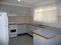  2/24 Healeys Lane, Glen Innes NSW 2370 * Beautifully presented unit in quiet location walking distance to town * Open plan design - kitchen, dining & lounge room * 3 double bedrooms - master bdrm opens directly to the private back yard & has an ensuite * Modern kitchen & bathroom * Reverse Cycle Air Conditioning * Single garage with undercover access $199,000 