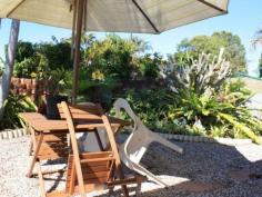  29 Warrambool Road Ocean Shores NSW 2483 $585,000 BIG, BIG, BIG OH DID I SAY BIG Ocean and Hinterland views, boarded by a reserve, covered verandahs top and bottom, double garage, separate shed, storage under house storage, 835m2 block of land with vehicle access. Possible dual occupancy subject to Byron Shire Council. Vaulted ceilings, tri level, 5 bedrooms, ensuite, master with its own balcony and much, much more. Owners selling to down size and travel our beautiful country.   Property Snapshot  Property Type: House Features: Balcony Built-In-Robes Carpet Dining Room Ensuite Established Gardens Formal Lounge Garden Shed Verandah Waterview 
