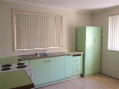  Telarah, NSW 2320 GREAT POTENTIAL - POTENTIAL FOR CAPITAL GAIN - High on the Hill with views of the area from the front rooms - 3 Bedroom Brick - suit First Home or Investor ¨ Large Land size - clear block - 780 square metres ¨ Carport and Parking ¨ Plenty of Light ¨ Spacious main bedroom with built in robe and ceiling fan ¨ Modern bathroom with bath and separate shower ¨ Internal laundry ¨ Walk to Schools, Close proximity to transport, sporting complex, shops, ¨ Easy access to Rail Station at Maitland, New England Highway and M1.                      $250,000 