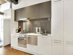  3/62-64 Riley Street Darlinghurst NSW 2010 DEPOSIT TAKEN Nestled snuggly in the heart of the East Sydney precinct and in walking distance to CBD and Oxford Street Paddington. Fully renovated, unfurnished airconditioned studio in converted warehouse building with high exposed timber ceilings, polished timber floors, built in robes, oversized bathroom, internal laundry, kitchen with quality appliances. Sliding internal doors open into increased living space. Security building, lift access and perfect for city dwellers to walk or ride to work.  Available: 26/11/2014. (SA) TO VIEW THIS PROPERTY please register at www.livingheredoublebay.com.au. Please note if you do not register online we cannot notify you of any time changes or cancellations. General Features Property Type: Studio Bathrooms: 1 Indoor Features Air Conditioning Other Features Built-In Wardrobes,Close to Schools,Close to Shops,Close to Transport $560 per week 