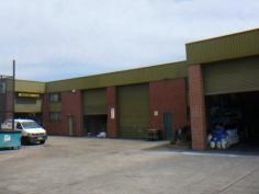  2/7 Belmore Avenue, Mount Druitt, NSW 2770 Strata Area: 233sqm 
 - Currently rented on a monthly basis to a storage/ transport company 
 - Single roller door access 
 - Face brick construction 
 - Private & Secure Location 
 - Current Zoning: 4(a) General Industrial—refer to Blacktown City Council 
 - Seven (7) Allocated car park spaces on title 
 - Great location to nearby shops & public transport 
 - Great truck turning area & Access 

 
 
 Floor Area: 
 
 233 m² 
 
 
 