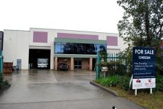  Smeaton Grange, NSW 2567 This ideal free standing factory would suit any investor or business 
which is looking to be established in the Smeaton Grange area. There is 
potential to split the premises into 2 x 620sqm and occupy half and 
lease out the other half. The factory comes with office space and 
parking. For further details contact Joe Romeo from Macquarie Real 
Estate Casula today.				 