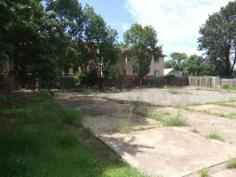  1A York Street, SINGLETON NSW 2330 Commercial Development Site 
 Fully fenced 3123m² (approx.) site at rear of John Street, close to Gowrie Street Mall. 
Excellent opportunity to purchase and develop for retail office space or bulky goods (STCA). 
Asking price $690,000 for further information contact Allan Cruickshanks. 
 
   Read more at http://singleton.ljhooker.com.au/BPKF79#iMHhdeSVT1UhLucX.99 