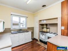  43 Araluen St Morley WA 6062 BAG A BARGAIN!!!!  SELL WITH SAL PRESENTS  Couple a Days  Bid a Work And  Beeewdufull !!!!!! 