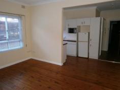  2/10 Market Sq Wollongong NSW 2500 $279,000 PARK VIEW Opposite the beautiful grounds of 'Market Square' and just metres from Wollongong's CBD, restaurants, bars, cafes, beaches, boat harbour, free bus service and the cycleway. This one bedroom unit is the ideal for the first home owner or a great investment opportunity. With polished timber floors, galley style kitchen with dishwasher, open plan living, spacious bedroom with mirrored BIW. Spend your weekends enjoying all this perfect location has to offer. Property: 	 Unit Bedrooms: 	 1 Bathrooms: 	 1 Parking: 	 1 Local Amenities: 	 Bus Service Shops Park Council: 	 Wollongong 