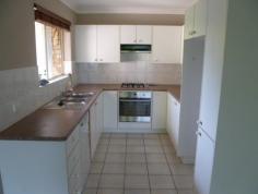  4/53 Bellevue Avenue GAYTHORNE QLD 4051 Price $340 Great location. Walk to the train, bus and Brookside Shopping Centre. The unit is in a quiet and secure block of 5. It features 2 bedrooms with built in robes, 2 bathrooms (including ensuite to master), large open plan living area with air-conditioning, modern kitchen with dishwasher and gas cooking, a good sized balcony and a lock up garage. 