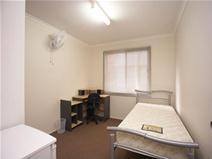 225 Vulture Street South Brisbane QLD SOUTH BRISBANE BOARDING HOUSE
 
 
 Well maintained and boasting very high occupancy rates, this baording
 house offerrs the astute investor a rare opportunity to secure prime 
property in the highly-desired location of South Brisbane. Features 
include; - 15 furnished rooms - Separate one bedroom, fully self-contained flat - Large common kitchen and dining area - Separate showers and toilets - Sitting Room - Two outdoor areas - Good-sized laundry Situated
 approximately one kilometre south of Brisbane's CBD, the property is 
perfectly positioned within walking distance to the Queensland 
University of Technology, Southbank Insititute of Technology, Mater 
Hospital, tranpsort, a variety of trendy restaurants, cafes and bars, 
Southbank Parklands, specialty shops, and the cultural centre of 
Brisbane. 