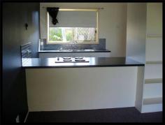  11/268 Ellena Street Maryborough QLD 4650 COMMUNITY TITLE LIVING It's time to sit back relax and enjoy your spare time while all the yard work is done for you. Located in a quiet area and close to amenities this gated community makes for a good neighbourhood, plus this unit is a stand alone, giving you that extra sense of privacy.  3 Built-in bedrooms, main with ensuite Open plan living area Modern kitchen Air-conditioned Outdoor entertaining area Shared swimming pool Gated community for security  Single carport plus extra parking space Rent return of $265 p/w For Sale   Price: $240,000   