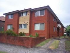  6/23 Garfield St, Five Dock, NSW 2046 
 HUGE 1 BEDROOM UNIT 
 
 Very
 well presented one bedroom unit on the first floor, situated in the 
heart of Five Dock. Large living area, polished parquetry floors, HUGE 
bedroom, a modern kitchen, large linen press, small balcony off 
loungeroom and lock up garage. Very short walk to cafes, shops, bus and 
library. 