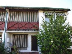 Unit 5/6 Leslie Street, Dudley Park WA 6210                                 $255,000 This 2 bed, 1 bath upstairs unit is located right in the centre of the city and is ideal for people who like walking as the Estuary is just a minutes easy walk. Rented at $280pw until January 15 makes this unit a prime investment. The living area has space and a verandah to enjoy. The master bedroom is also nice and big! Very well priced at just $255,000 - See more at: http://www.professionalsmandurah.com.au/real-estate/property/741361/for-sale/unit/wa/dudley-park-6210/unit-5-6-leslie-street/#sthash.CnMr8NOm.dpuf 