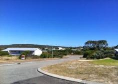  2 Buck St Bremer Bay WA 6338 This corner block is lightly scrubbed at a high position overlooking the town and the estuary. It is 955 Sqm connected to mains power, water and sewer. 