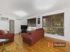  26 Hindmarsh St Rowville VIC 3178 Endless Opportunities on 732m2 (Approx)CLOSING DATE SALE (UNLESS SOLD PRIOR) TUESDAY 25TH NOVEMBER 2014 AT 6.00PM Situated in a tightly held, convenient pocket of Rowville, you'll find this instantly appealing family home. Having been lovingly maintained, it's now time for a next generation to move in and enjoy all of its wonderful features.  Boasting a large block of land with endless opportunities the home has been immaculately kept throughout its life and features a spacious formal lounge/dining room and kitchen meals area adjoining the family room.  Outdoors boasts a generous fenced rear yard and back deck area ideal for those warm nights. The bedrooms are all a great size and serviced by a central bathroom and separate toilet. Further appointments include heating, reverse cycle air conditioning and double garage. Last but not least, from here you can walk to nearby buses, shops, schools and only minutes drive to East Link!! 