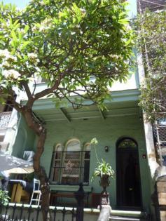  Room 6 /213 Cleveland Street, Redfern NSW 2016 $285.00 for a single person and $315.00 for two people Furnished room with Double Bed, fridge and microwave. Sheets and towels supplied Desk Wardrobe Shared kitchen 3 Shared bathrooms Shared out door area Property Manager: Shane 04 500 700 15 Lease: Min 3 months, cheaper if longer lease Available: 7th November Viewings: By appointment, please email 