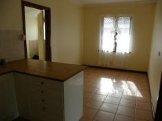  55 Westfield St, Maddington, WA 6109 Stay cool and comfortable in this freshly painted neat 3 bedroom home with air conditioned lounge, ceiling fans, stainless steel oven, single carport, lockup garage, solar panels & sleepout. Pets are considered. Rental: $375 per week 