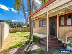  43 Araluen St Morley WA 6062 BAG A BARGAIN!!!!  SELL WITH SAL PRESENTS  Couple a Days  Bid a Work And  Beeewdufull !!!!!! 