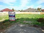  "Will suit starter Home" 
 An opportunity to live in one of the best localities in the 
State, Bassendean and its surrounds are being revitalized and is well 
suited to young families. set in a quiet street within sight of the 
local school, and a short walk to shopping, bus route and the upgraded 
Bassendean Station. An easy build flat sandy block that also has 
underground power and is well priced to today's market. 
 