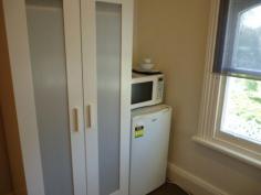  Room 6 /213 Cleveland Street, Redfern NSW 2016 $285.00 for a single person and $315.00 for two people Furnished room with Double Bed, fridge and microwave. Sheets and towels supplied Desk Wardrobe Shared kitchen 3 Shared bathrooms Shared out door area Property Manager: Shane 04 500 700 15 Lease: Min 3 months, cheaper if longer lease Available: 7th November Viewings: By appointment, please email 