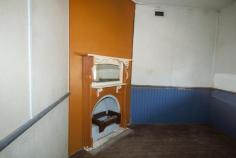  3 White Mukinbudin WA 6479 Large House - Cheap price This hard to find 3 x1 home will certainly have wide appeal. With an open fire place servicing two rooms and a very large sleep out, it boasts a lot of room. Iron roof and fibro walls,and situated on a manageable block, very close to the centre of town, where all amenities are in walking distance. Timber floors and high ceilings only add to it's attraction. Of course at this price, there is some work to do. Inspection by appointment only. Other features: Close to Schools,Close to Shops,Fireplace(s) 