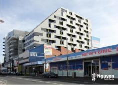 309/240 Barkly Street, Footscray VIC 3011 Glorious location, close to everything. 
 If you are looking for city lifestyle, look no further to a dominant 
opportunity not to be missed. Located in Footscray best development spot
 offering: 
• One generous sized bedroom 
• Open living area with quality kitchen. 
• Modern design bathroom. 
• Secure entrance, intercom system and lift access. 
• Currently tenanted with returns of $1261pcm 
