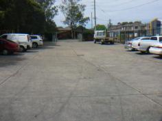  2/7 Belmore Avenue, Mount Druitt, NSW 2770 Strata Area: 233sqm 
 - Currently rented on a monthly basis to a storage/ transport company 
 - Single roller door access 
 - Face brick construction 
 - Private & Secure Location 
 - Current Zoning: 4(a) General Industrial—refer to Blacktown City Council 
 - Seven (7) Allocated car park spaces on title 
 - Great location to nearby shops & public transport 
 - Great truck turning area & Access 

 
 
 Floor Area: 
 
 233 m² 
 
 
 