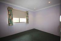  11/23 Mitchell Avenue Singleton NSW 2330 Upstairs 2 Bedroom Unit!! Neat 2 bedroom unit at Heights... * Open plan living with split system air & sliding doors out to balcony  * Neat & tidy kitchen with tiled flooring, electric oven & double sink * Modern bathroom with bath plus shower * 2 good size bedroom, main with robes & down lights throughout * Leased till 21/09/2014 at $170pw General Features Property Type: Unit Bedrooms: 2 Bathrooms: 1 Outdoor Features Garage Spaces: 1 $155,000 