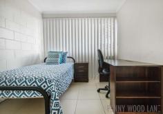  3/92 Milton Street MACKAY QLD 4740 Rent: $450 per Week Bond: ($1800 Bond) A newly renovated 2 bedroom apartment in Mackay’s CBD with brand new furniture package and option to be fully serviced! Available Now! * Lock-up garage/ secure storage * Panasonic LED SMART TV with built-in computer * Brand new A/C and Appliances * Walk to town and Hay Point bus stop * Complete kitchen ware and cleaner available on request * Linen available 