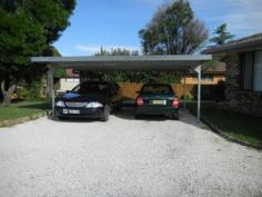  2/4 Wade Avenue Armidale NSW 2350     $259,000   	 Great 2 bedroom unit located close to town on Central North Hill. A lovely quiet cul-de-sac only a few blocks from town. Only 2 in the block with tidy modernised kitchen, 2 good sized bedrooms with wardrobes and a lovely tidy yard with fencing erected to offer extra privacy for each unit. Own private rear fully fenced yard. Separately metered electricity and water. Showing a return of $285 per week. Property Management Specialists Call 0267726626 Property Details Bedrooms 		 2 Bathrooms 		 1 