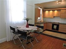  1/17 King George Parade, Dandenong VIC 3175 $260,000+ Marvel at the sense of open-plan spaciousness in the single level villa. It’s relaxing, refreshing and totally ready for you to move into. Comprises of two double sized bedrooms, family bathroom with a huge spa bath, new kitchen with dishwasher and open plan living with meals area. Extra features include single garage, split system air con, ducted heating, open fire place and much more. Come and see this beautiful weather board unit. 