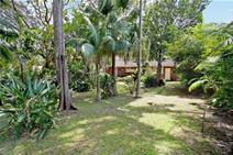  33 Careel Head Road, Avalon Beach NSW 2107 Oldy but a goody! This original beach cottage is set on 828m of complete level land and is bathed in full sunlight. Currently 2 bedrooms, 1 bathroom, 1 living area, 1 garage This property is full of potential and has plenty of room to extend the existing house, add a pool or redevelop in a blue ribbon location.  Short walk to local shops, restaurants, cafes and transport and a few minutes to North Avalon beach. Auction on-site 29th November 2014 @ 11.00am. For more information or to arrange an inspection call Steven on 0405 218 888 or Richard 0429 028 330 or the office 9973 4888. 