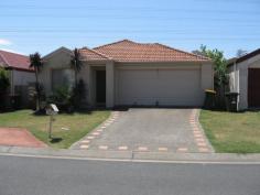 6/35 Ashridge Road Darra Qld 4076 6/35 Ashridge Road Darra Darra - Great Position This house is in a a village environment Modern brick 3 bedroom unfurnished Open plan lounge, dining, kitchen The kitchen has a dishwasher and all electric appliances There are sliding doors from the lounge room to a small rear garden There is Air Conditioning in the living room and the master bedroom along with ceiling fans Builtin robes in all 3 bedrooms Double remote lockup garage Park at the door Walk to rail and bus Prefer NO PETS For you personal inspection, please contact Brisbane Wide Rentals 07 3376 8222 