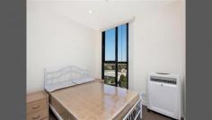 407/9 High Street, North Melbourne, VIC 3051 $165,000 - $175,000 Only minutes walking distance to Melbourne University and RMIT. This delightful studio apartment only minutes away from Melbourne University, RMIT, Royal Melbourne Hospital, Royal Park and Queen Victoria Market with all transport and services at your doorstep. Featuring a bedroom with double bed and a separate bathroom, a modern kitchen with microwave, bar fridge and gas cooking, separates living space with study desks, TV, high speed internet point, heating and cooling, cutlery and crockery provided, modern bathroom. 