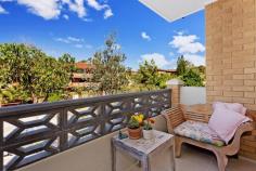  8/16-18 Boronia Street Dee Why NSW 2099  $625,000 Residential  |   Bed 2  |   Bath 1  |   Car 1 This light and bright immaculately renovated 2 bedroom apartment is positioned on the north east corner of a well maintained block, only a short stroll to Dee Why beach. Step into the inviting open plan living and dining room that effortlessly flows   More + Property ToolsPrint Brochure Floor PlanCalculatorsBookmark PropertyEmail a FriendView BookmarksPremium Tracker 