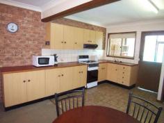  4/19 Margaret St, Cootamundra, NSW 2590 ONE OF THE FEW THREE BEDROOM UNITS IN TOWN. LOCATED IN AN ESTABLISHED STRATA BLOCK CLOSE TO THE BOWLS CLUB, SCHOOLS AND SHOPS. ON THE GROUND FLOOR IS A PRIVATE COURTYARD, KITCHEN, DINING AND LOUNGE ROOMS. UPSTAIRS INCLUDES THREE BEDROOMS, ALL WITH BUILT-INS, LARGE LINEN STORAGE, BATHROOM WITH BATH AND SHOWER. SECOND TOILET DOWNSTAIRS. SINGLE GARAGE PLUS CARPORT. OFFERED WITH VACANT POSSESSION, HOWEVER THE CURRENT LONG TERM TENANT IS ONLY TOO HAPPY TO STAY $198,000 
