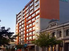  322/305 Murray St Perth WA 6000 AWESOME INVESTMENT OPPORTUNITY TAKE A LOOK AT THIS EXCELLENT INVESTMENT OPPORTUNITY You don't pay any council or water rates. The current lease is in place and a further 4 X 5 year options with rental increases written into the lease. The Mantra Hotel is a 4 star hotel group. This apartment has a blue chip tenant so you don't have to worry, YOU SIMPLY SET & FORGET, then sit back and the rental money rolls into your account each month. THIS IS NOT FOR RESIDENTIAL USE, YOU CANNOT LIVE IN THIS APARTMENT Investors: - Rent paid 52 weeks a year. No Vacancy factor - Rental return $18,782.16 per annum - Low cost and high yield property investment - Strata fees $242.28 pa - Net monthly returns $1544.99 pcm Apartment Details: - A fully furnished 1 bedroom apartment - Central city location - A National Corporate Tenant - Level 3 - Guest services and site facilities available - LOW STRATA FEES - High rental yield of 6.64% Inspection is by appointment only  Contact the serviced apartment specialist.Brent Morfesse 0419 900 747 General Features Property Type: Apartment Bedrooms: 1 Bathrooms: 1 $279,000 