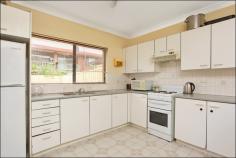  3/10 Bunting Street Emerton NSW 2770 Price Guide Over $289,950 This three bedroom Townhouse will suit either the investor or owner occupier, with features including: + Lounge room with LUG access + Kitchen with range-hood, plenty of cupboard space + Separate toilet + Master bedroom with balcony + Single lock up garage + Strata $367.25 approx per quarter + Water $176.61 approx per quarter 