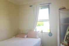  18/118 Lawrence Street Alexandria NSW 2015 Light and bright very well presented spacious 2 bedroom apartment. This unit is located on the top floor of a quiet block and is one that is not to be missed. - Unit freshly painted by 6/12/14 - New dishwasher, rangehood and balcony - Spacious living - Internal laundry - Security building - Carpet throughout - Bathroom and separate ensuite - Private rear communal courtyard - Perfectly located near cafes and transport 