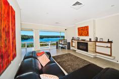  418 Willarong Road Caringbah South NSW 2229 Sit back, relax and soak up panoramic uninterrupted water views from this spacious dual level waterfront home. Positioned at the southern tip of the peninsula surrounded by some of Sydney’s premier waterways, it rests on a sprawling approx 1,948sqm block with direct access to the water and superb facilities including a jetty and boat winch. Enjoy as is or explore the potential to capitalize on its exclusive setting, never-to-be-built-out views and enormous land size and create a sophisticated contemporary waterfront residence. 