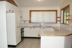  2/1 Haines Cl Woolgoolga NSW 2456 $320,000 MOTIVATED VENDOR- SET TO SELL Neat and tidy villa offering 2 bedrooms (both with built-ins) the main has a R/C air conditioning unit, very generous kitchen with ample cupboard and bench space, combined dining, great size lounge with raked ceilings and equipped with air conditioning. Access the enclosed sunroom through glass sliding doors providing the option to either separate the room or have it included as additional living. Light and bright bathroom, internal laundry and remote control garage. There is plenty of room to entertain family and friends under the covered patio area. This property is in fantastic condition everything has been well looked after. Located across the road from the footbridge makes getting to town very easy. Age: 25yrs Achievable rental Return $310 per week. Property: 	 Villa Bedrooms: 	 2 Bathrooms: 	 1 Parking: 	 1 Rooms: 	 Sun Room Local Amenities: 	 Schools Community Centre Bus Service Shops Sports Field & Club Nursing Home Child Care Centre Playground Park Council: 	 Coffs Harbour 