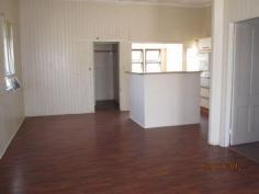  36 Warton St Gayndah Qld 4625 $145,000 2 Bedroom Home + Sleepout & Office * Highset home situated on 743m2 * Returning $180 p/w * 2 Bedroom + Sleepout & Office  * Open plan kitchen/dining/lounge * Located only a short stroll to the main street * Car accommodation under the home * Long term contract accepted   Property Snapshot  Property Type: House Land Area: 743 m2 